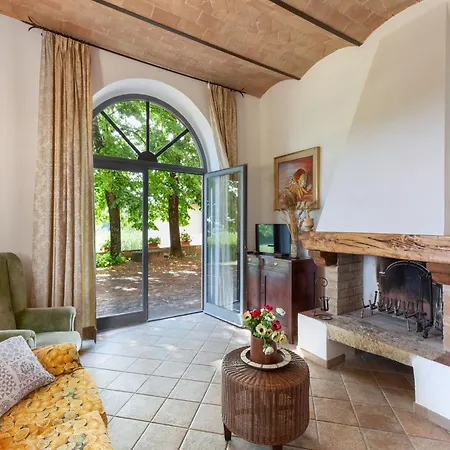 With Pool In Tatil Evi Barberino di Val dʼElsa